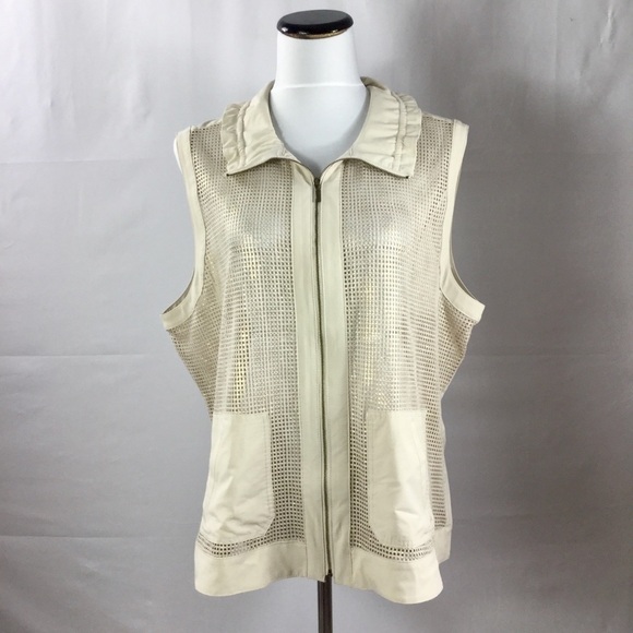 WEEKENDS BY CHICOS TAN METALLIC MESH ZIP UP VEST WITH POCKETS Size 3 - Picture 1 of 13